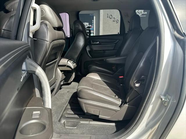 2017 Chevrolet Traverse 2LT