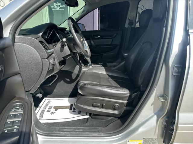 2017 Chevrolet Traverse 2LT