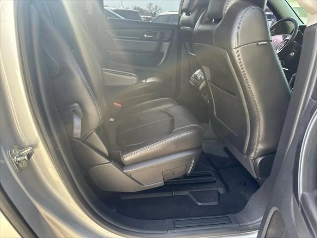 2017 Chevrolet Traverse 2LT