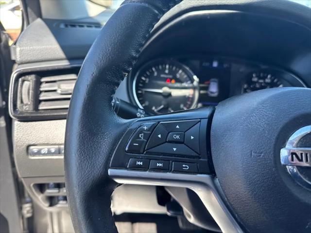 2022 Nissan Rogue Sport SL AWD Xtronic CVT