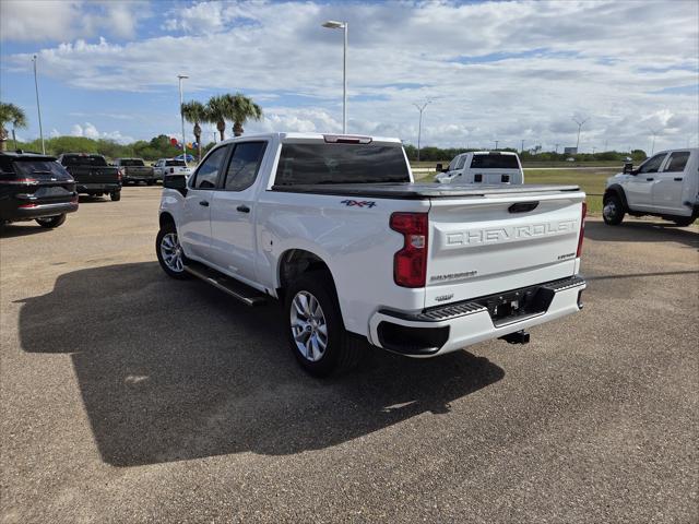 2023 Chevrolet Silverado 1500 4WD Crew Cab Short Bed Custom
