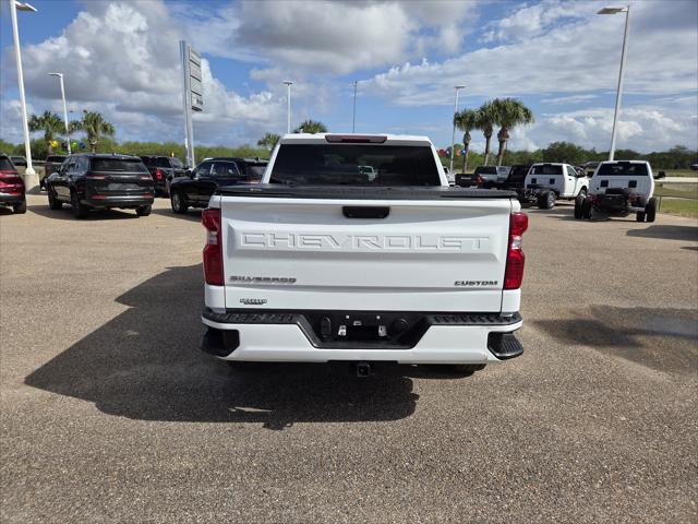 2023 Chevrolet Silverado 1500 4WD Crew Cab Short Bed Custom