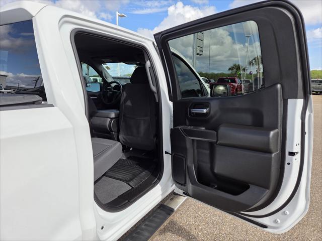 2023 Chevrolet Silverado 1500 4WD Crew Cab Short Bed Custom