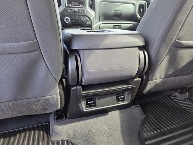 2023 Chevrolet Silverado 1500 4WD Crew Cab Short Bed Custom