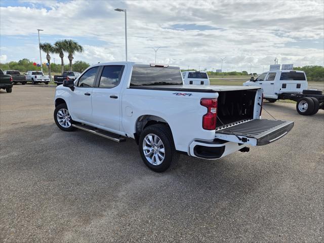 2023 Chevrolet Silverado 1500 4WD Crew Cab Short Bed Custom