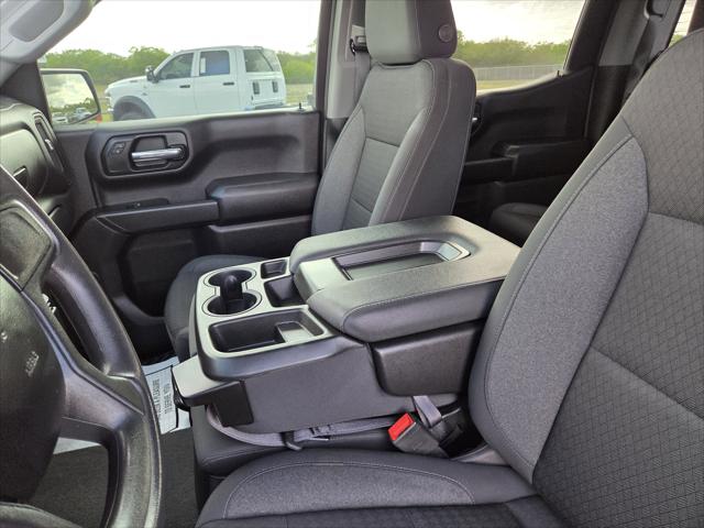 2023 Chevrolet Silverado 1500 4WD Crew Cab Short Bed Custom