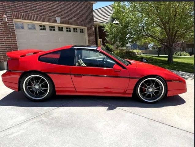 1988 Pontiac Fiero GT 2dr Coupe