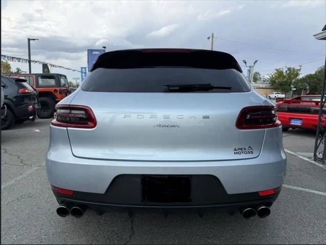 2017 Porsche Macan Base AWD 4dr SUV