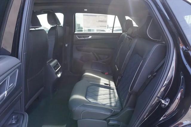 2026 Volkswagen Atlas Cross Sport SEL Premium R-Line