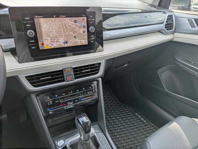 2025 Volkswagen Taos 1.5T SEL