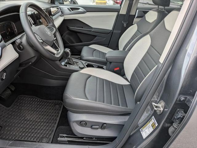 2025 Volkswagen Taos 1.5T SEL