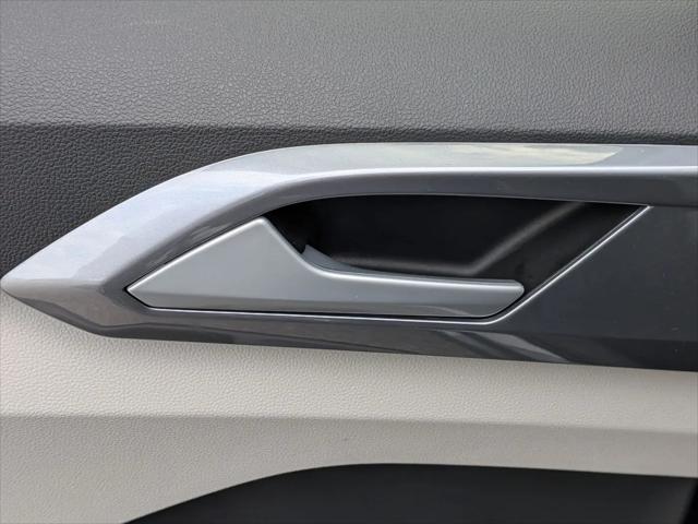 2025 Volkswagen Taos 1.5T SEL