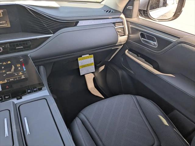 2026 INFINITI QX80 LUXE