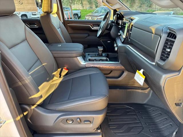 2026 GMC Sierra 1500 Crew Cab, Short Bed, SLT, 4WD