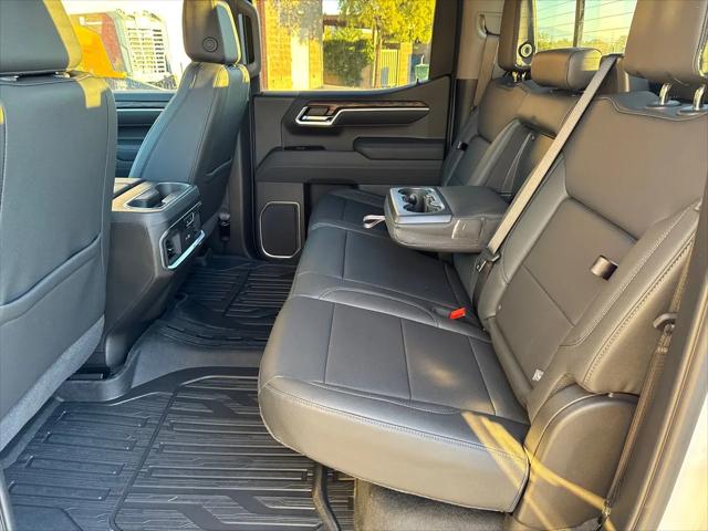2026 GMC Sierra 1500 Crew Cab, Short Bed, SLT, 4WD