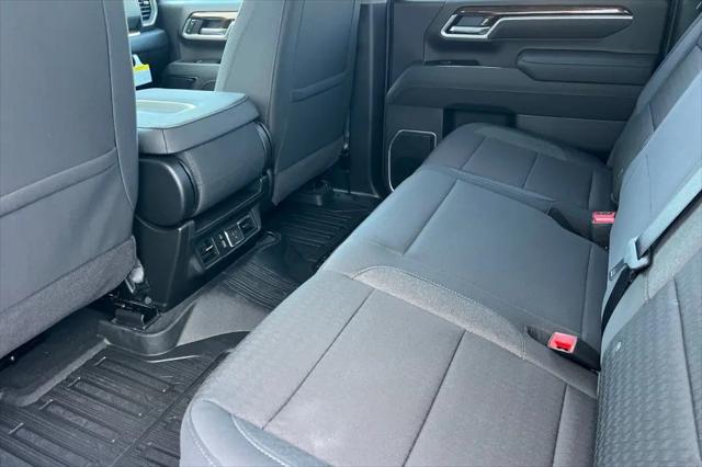 2026 GMC Sierra 2500HD Crew Cab, Standard Bed, SLE, 4WD