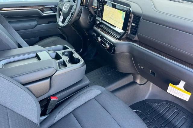 2026 GMC Sierra 2500HD Crew Cab, Standard Bed, SLE, 4WD
