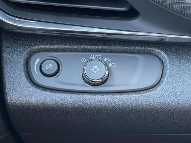 2026 Buick NV Preferred FWD