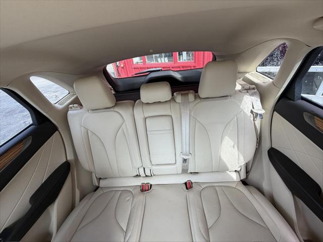 2015 Lincoln MKC Base