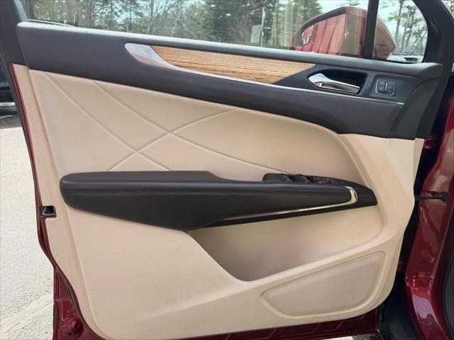 2015 Lincoln MKC Base