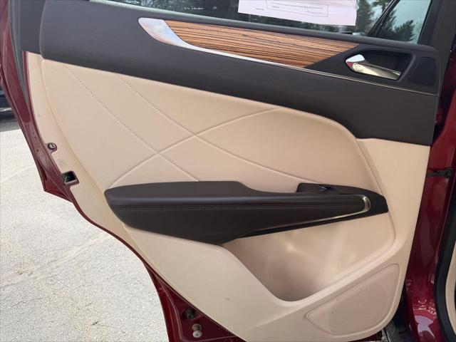 2015 Lincoln MKC Base