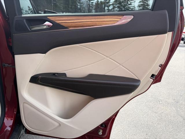 2015 Lincoln MKC Base