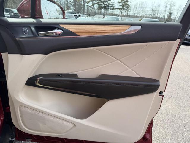 2015 Lincoln MKC Base