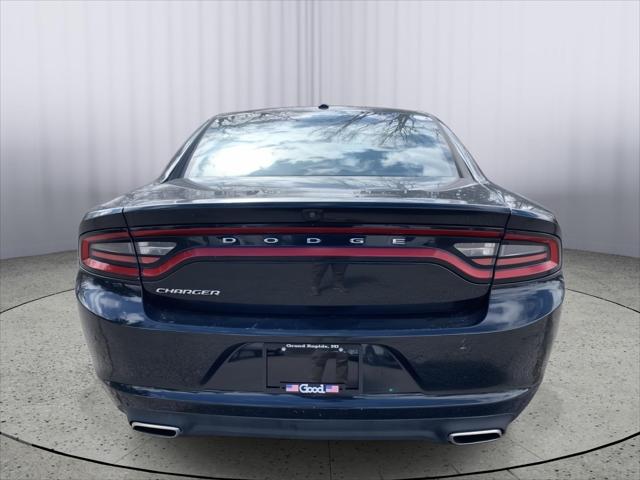 2022 Dodge Charger SXT RWD