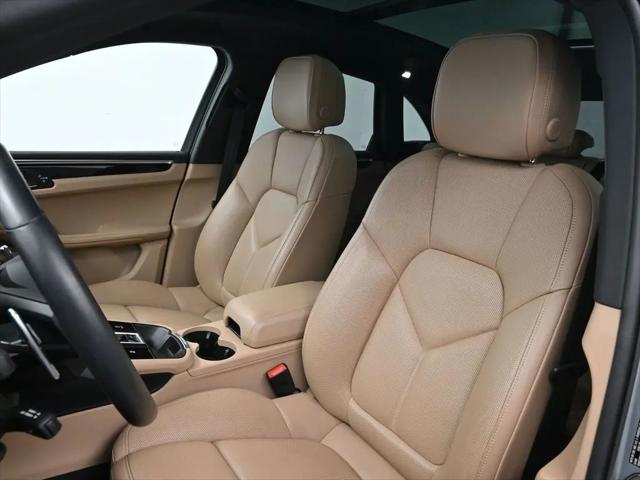 2023 Porsche Macan Macan