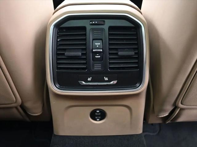 2023 Porsche Macan Macan