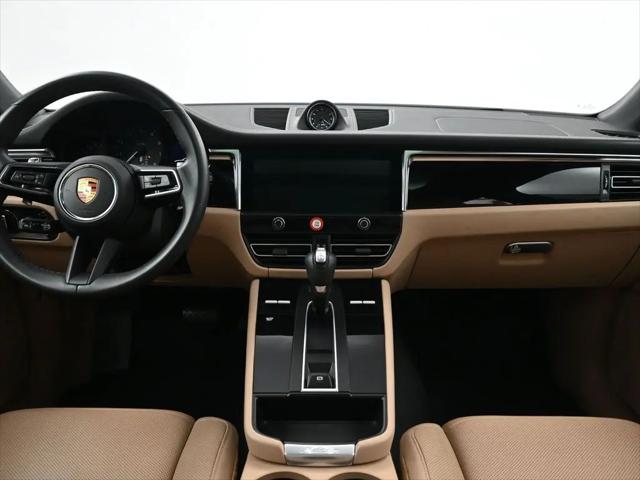 2023 Porsche Macan Macan
