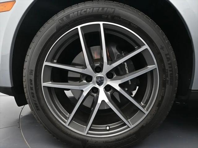 2023 Porsche Macan Macan