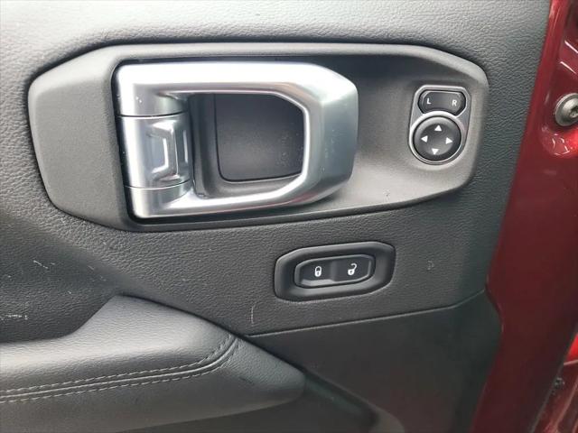 2022 Jeep Wrangler Unlimited Sahara Altitude 4x4