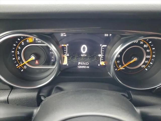 2022 Jeep Wrangler Unlimited Sahara Altitude 4x4