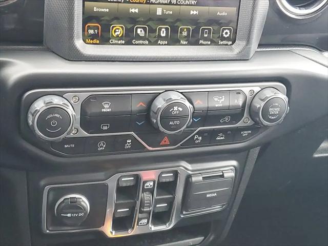 2022 Jeep Wrangler Unlimited Sahara Altitude 4x4