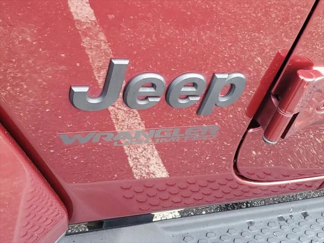 2022 Jeep Wrangler Unlimited Sahara Altitude 4x4