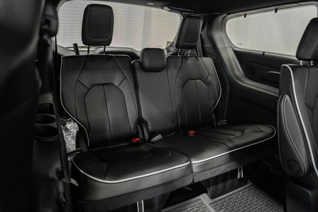 2026 Chrysler Pacifica Limited AWD