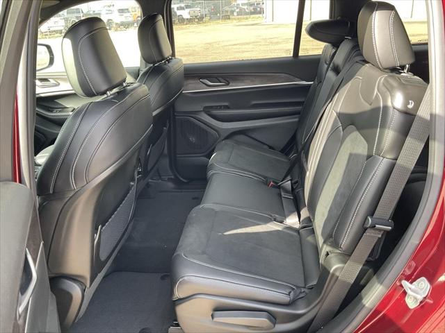 2026 Jeep Grand Cherokee L Altitude 4x4