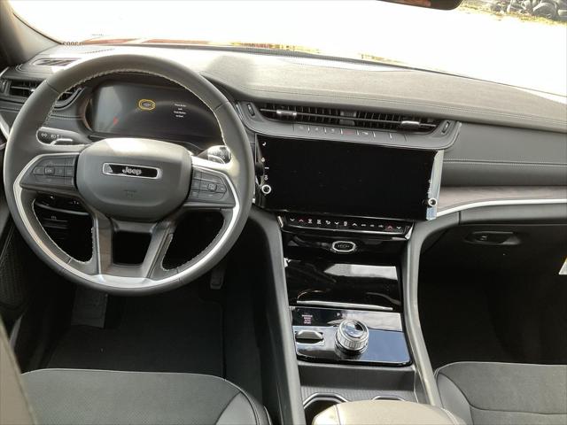 2026 Jeep Grand Cherokee L Altitude 4x4