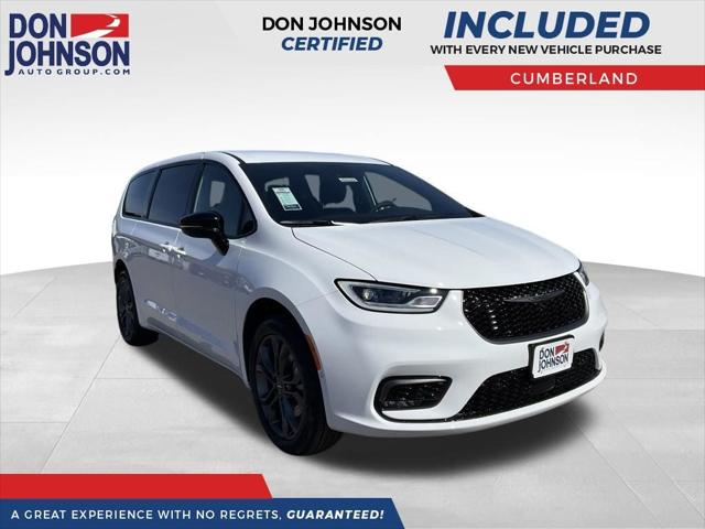 2026 Chrysler Pacifica PACIFICA SELECT AWD