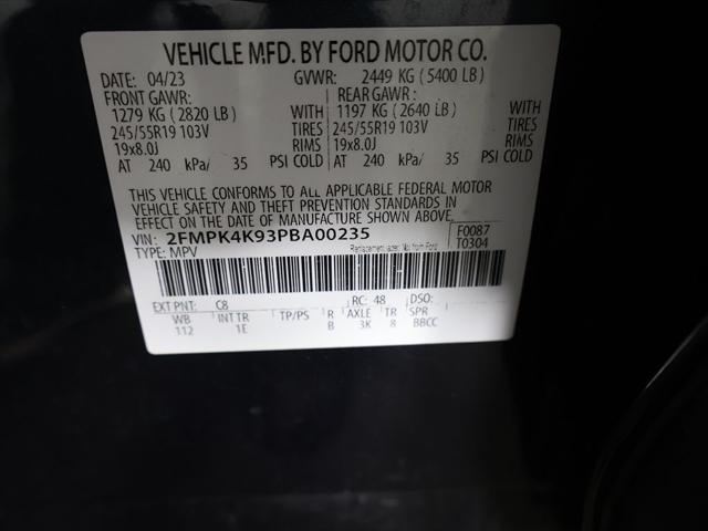 2023 Ford Edge Titanium