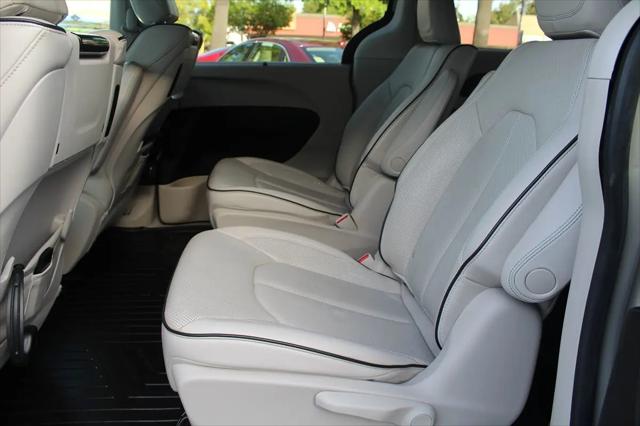 2020 Chrysler Pacifica Hybrid Limited