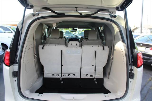 2020 Chrysler Pacifica Hybrid Limited