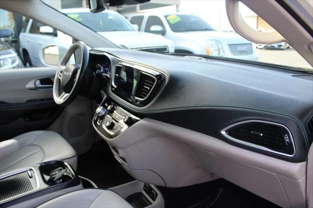 2020 Chrysler Pacifica Hybrid Limited