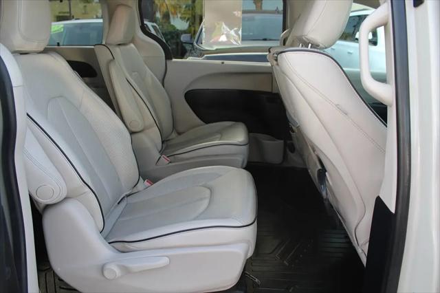 2020 Chrysler Pacifica Hybrid Limited