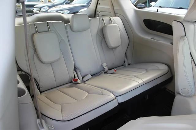 2020 Chrysler Pacifica Hybrid Limited