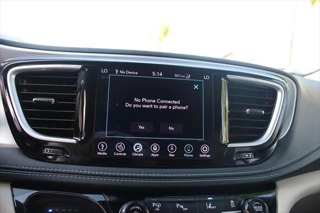 2020 Chrysler Pacifica Hybrid Limited