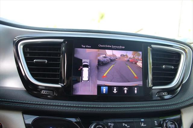 2020 Chrysler Pacifica Hybrid Limited