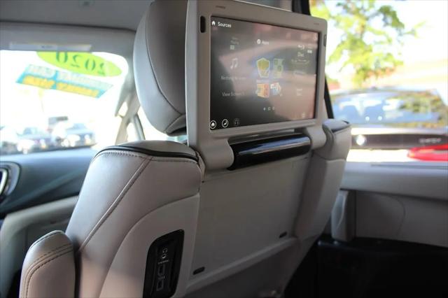 2020 Chrysler Pacifica Hybrid Limited