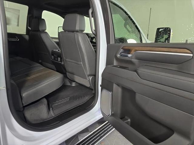 2026 Chevrolet Silverado 2500HD Crew Cab, Standard Bed, High Country, 4WD
